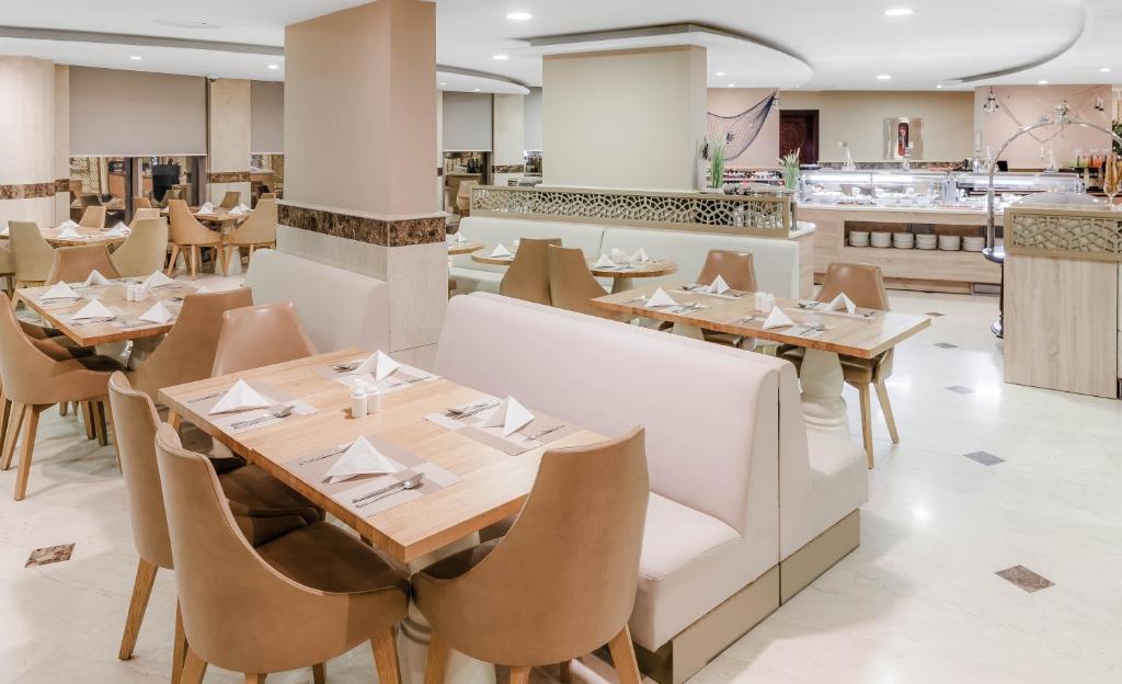 M Hotel Al Dana mutfak
