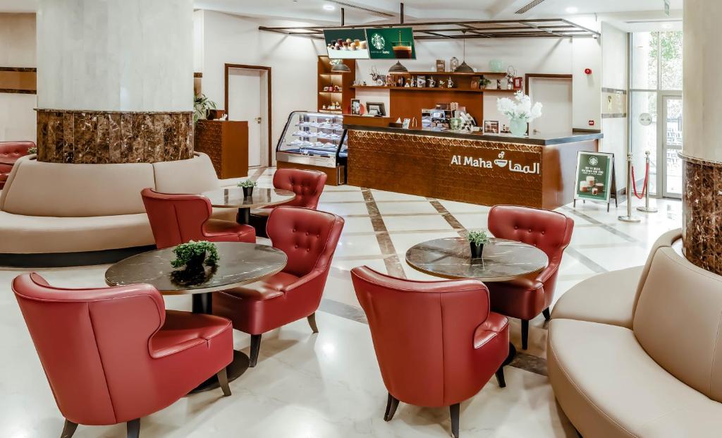 M Hotel Al Dana karşılama alanı